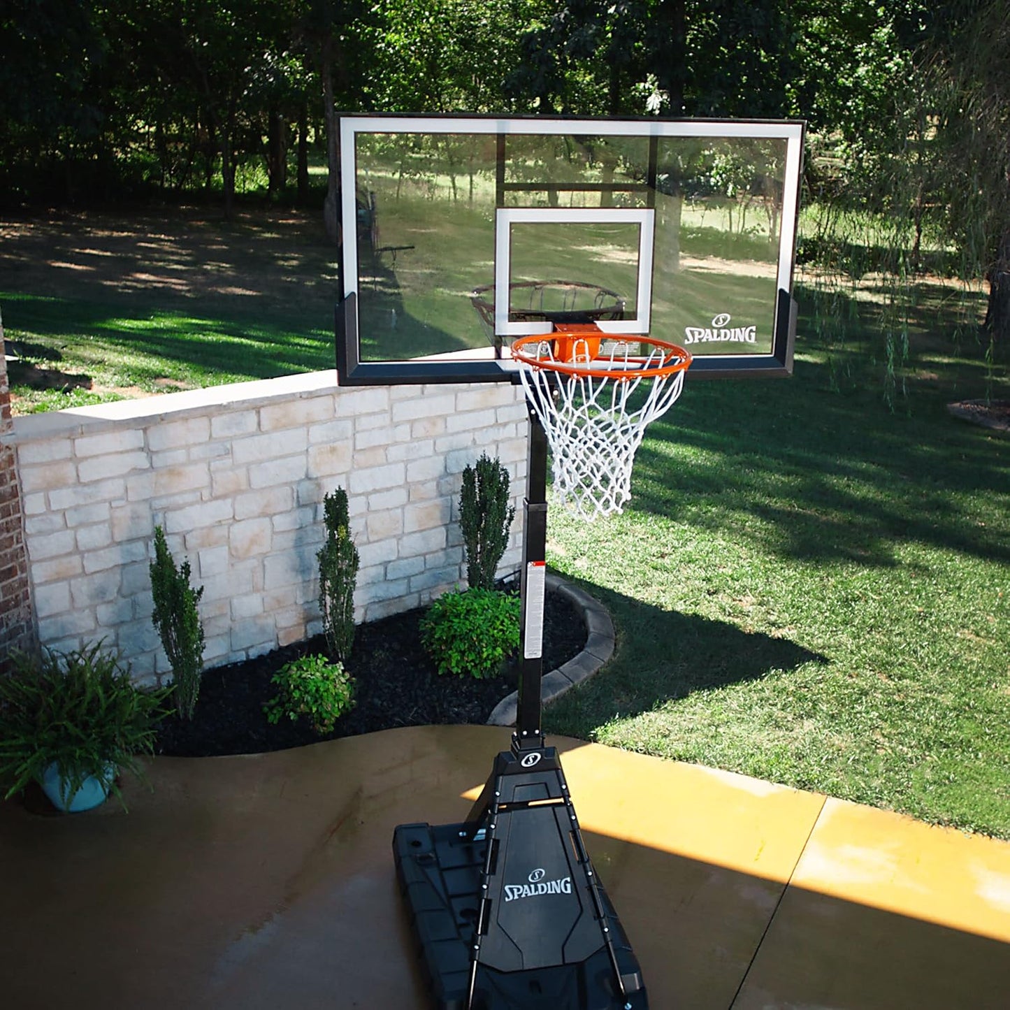Spalding Portable Basketball System: Momentous Fast Assembly Outdoor Hoop